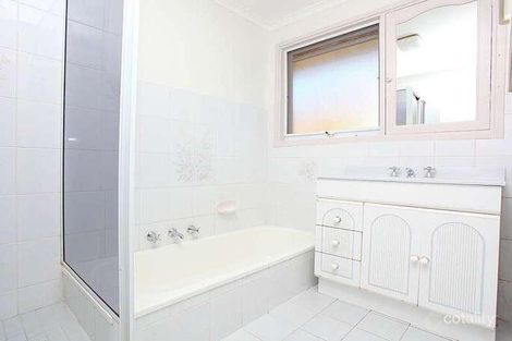 Property photo of 26 Nigel Crescent Gladstone Park VIC 3043