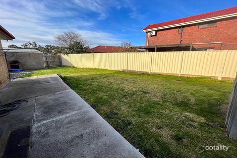8 Gibbon Ct, St Albans, VIC 3021