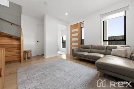 Property photo of 2/33 Albert Road Hallam VIC 3803