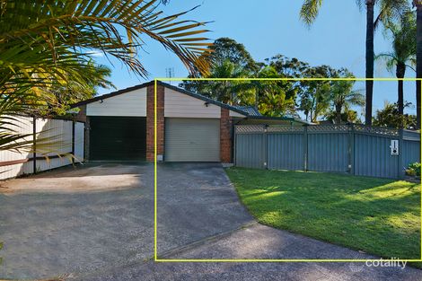 1/4 Hoya Ct, Labrador, QLD 4215