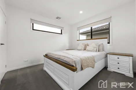 Property photo of 2/33 Albert Road Hallam VIC 3803