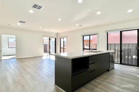 Property photo of 15 Ginini Street Truganina VIC 3029