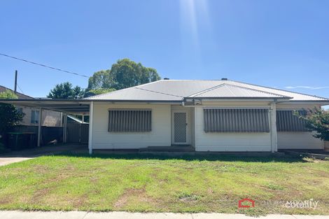2 Ziegler Ave, Kooringal, NSW 2650