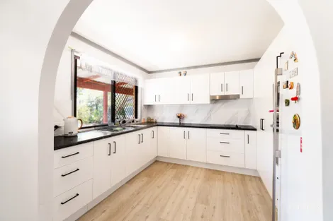 Property photo of 24 Hillview Court Wamuran QLD 4512