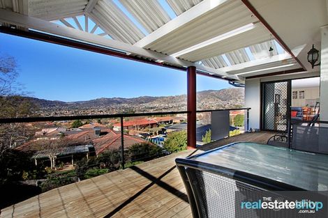 Property photo of 6 Robert Lewis Court Gordon ACT 2906