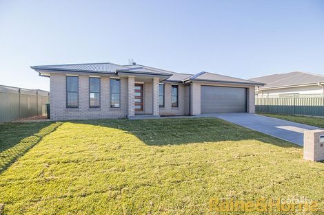 Property photo of 16 Eddy Court Dubbo NSW 2830