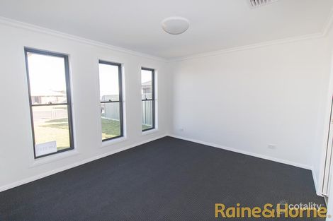 Property photo of 16 Eddy Court Dubbo NSW 2830