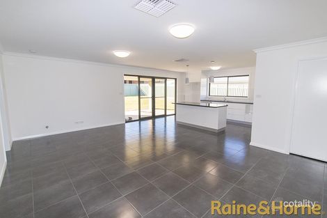 Property photo of 16 Eddy Court Dubbo NSW 2830