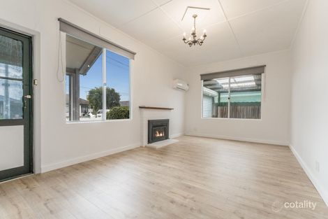 Property photo of 28 Pettitt Crescent Norlane VIC 3214