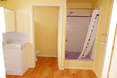 Property photo of 2/111 Park Crescent Williamstown North VIC 3016