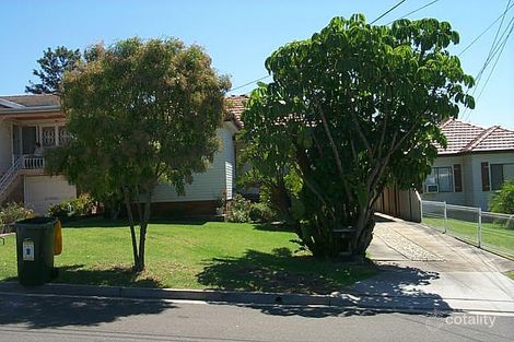 2 Claude James Cres, Regents Park, NSW 2143