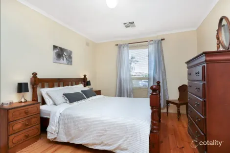 Property photo of 11 Tamala Crescent Gilles Plains SA 5086