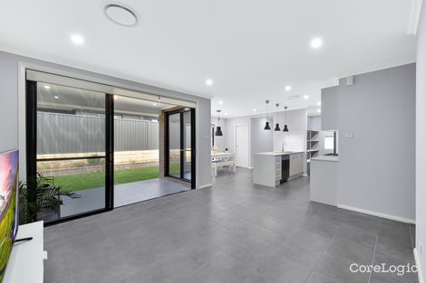 Property photo of 6 Emerald Hills Boulevard Leppington NSW 2179