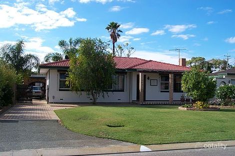 Property photo of 4 Columbia Close Rockingham WA 6168