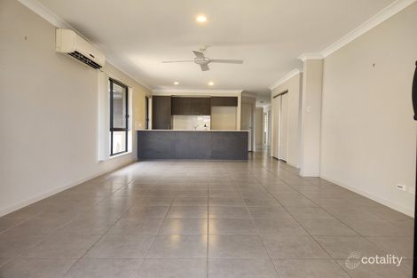 Property photo of 26 Aldgate Crescent Pacific Pines QLD 4211