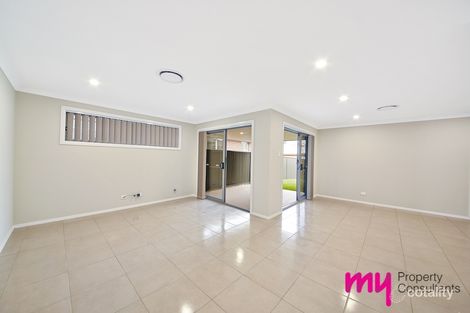 Property photo of 10 Gruen Place Oran Park NSW 2570