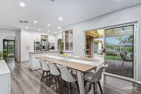 Property photo of 11 Bendigo Close Trott Park SA 5158