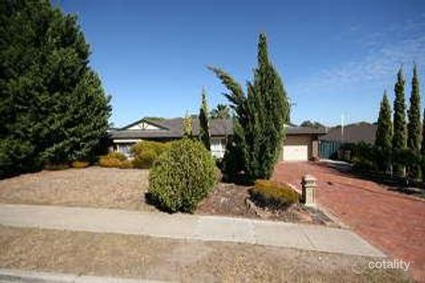 12 Investigator Dr, Woodcroft, SA 5162