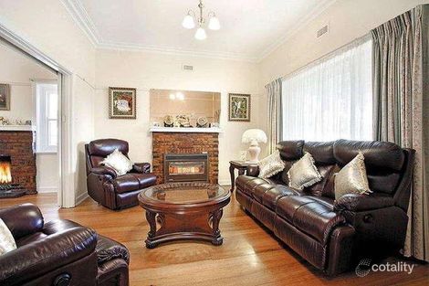 Property photo of 4 Carool Road Carnegie VIC 3163