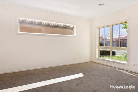 Property photo of 35 Flinders Park Drive Officer VIC 3809