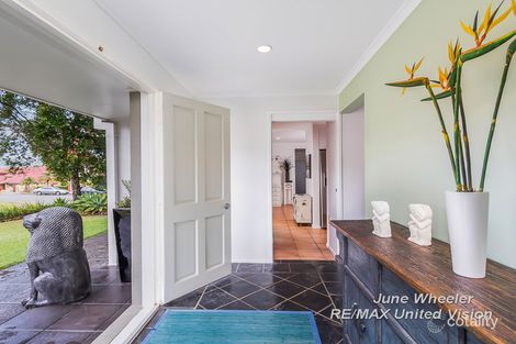 Property photo of 2 Pendennis Place Carindale QLD 4152