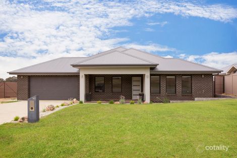 Property photo of 141 Fenchurch Drive Springdale Heights NSW 2641