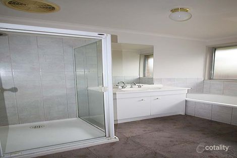 Property photo of 193 Karingal Drive Frankston VIC 3199