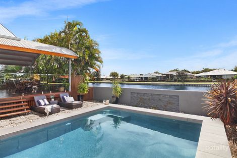 70 Biggs Ave, Beachmere, QLD 4510