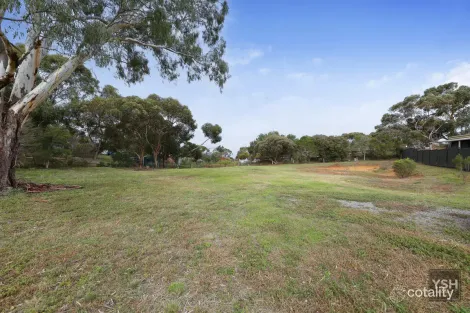 126a Halletts Way, Darley, VIC 3340
