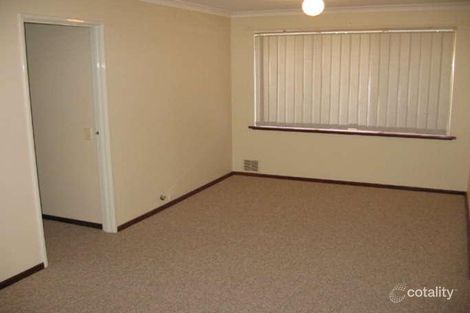 Property photo of 32 Coronata Drive Warnbro WA 6169