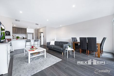 Property photo of 32 Spirit Boulevard Cranbourne East VIC 3977