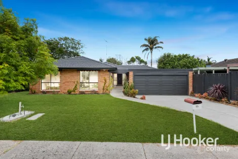 Property photo of 23 Escott Grove Berwick VIC 3806