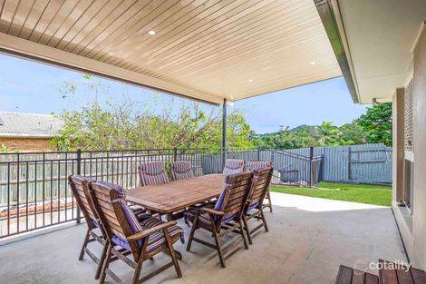 Property photo of 1 Brookvale Close Kenmore Hills QLD 4069