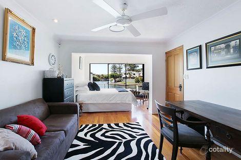 Property photo of 71 River Crescent Broadbeach Waters QLD 4218