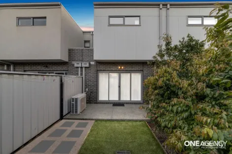 Property photo of 20 Sarette Retreat Truganina VIC 3029