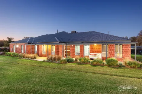 Property photo of 59 Hillandale Court Bonegilla VIC 3691