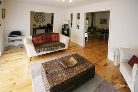 Property photo of 2 Russett Grove Macedon VIC 3440