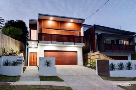 32 Merinda St, Greenslopes, QLD 4120