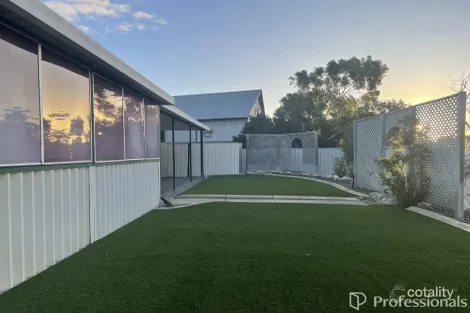 Property photo of 15 Carfax Place Two Rocks WA 6037