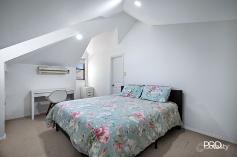 Property photo of 2/63 College Street Cambridge Park NSW 2747