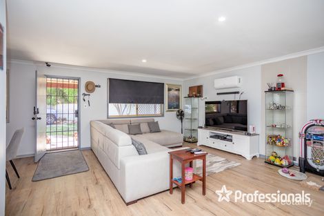 15b Kara Ct, Seville Grove, WA 6112