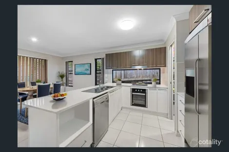 Property photo of 23 Albert Street Ormiston QLD 4160
