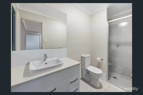 Property photo of 23 Albert Street Ormiston QLD 4160