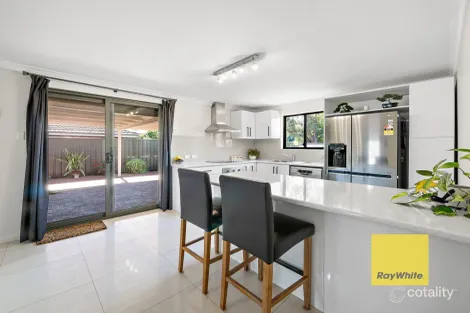 15 Helena Cres, Thornlie, WA 6108