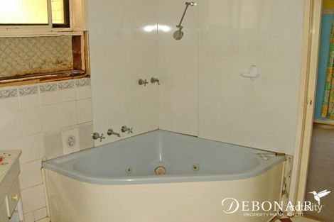 Property photo of 3 Pine Avenue North Shore VIC 3214