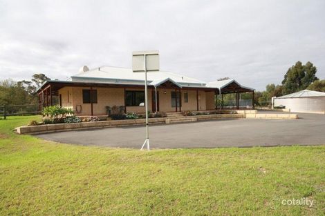 Property photo of 33 Treendale Road Roelands WA 6226