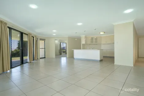 Property photo of 13 Honeyeater Drive Highfields QLD 4352