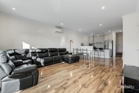13/33 Arthur Blakeley Way, Coombs, ACT 2611