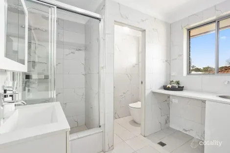 Property photo of 4/10 Montague Street Fairy Meadow NSW 2519