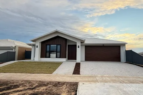 54 Karol St, Alfredton, VIC 3350